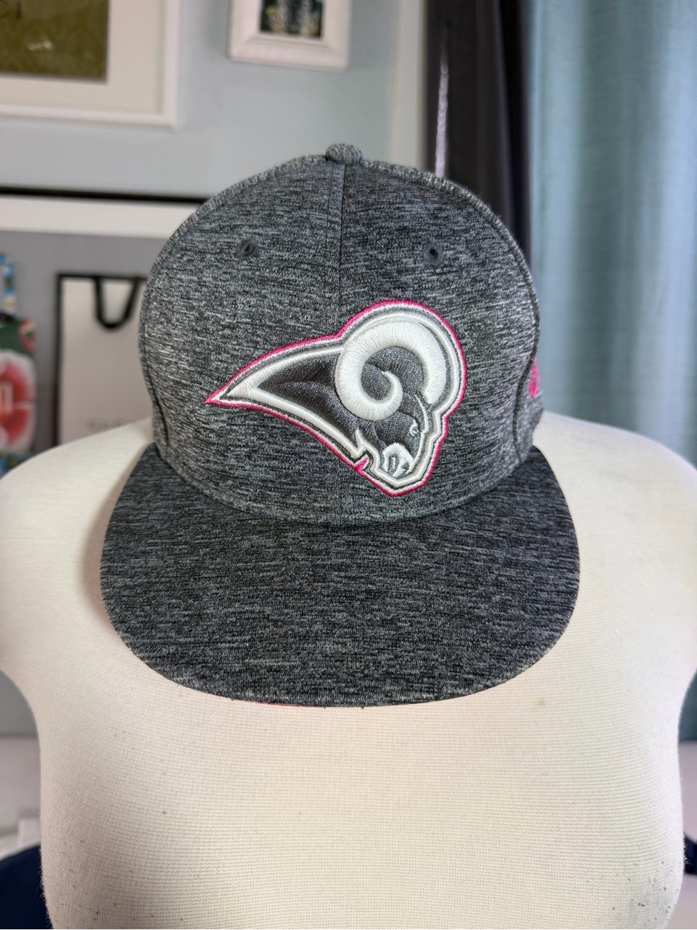 LA Rams New Era 2016 BCA Breast Cancer Awarness Fitted 7